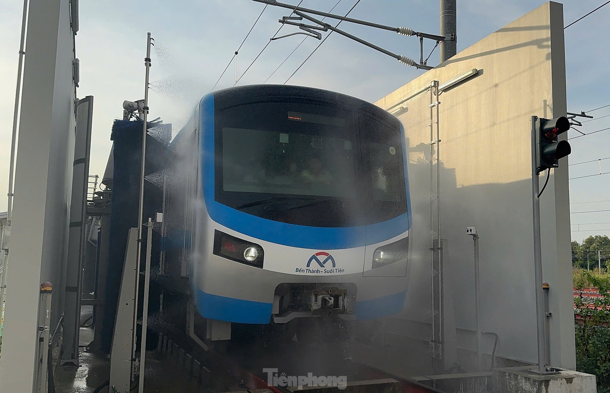 Tận thấy công nghệ rửa tàu tự động hiện đại của tuyến metro TPHCM ảnh 3