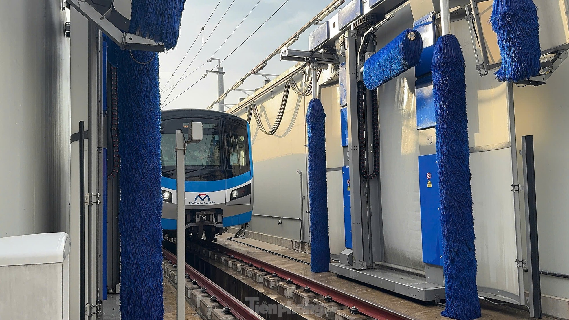 Tận thấy công nghệ rửa tàu tự động hiện đại của tuyến metro TPHCM ảnh 5