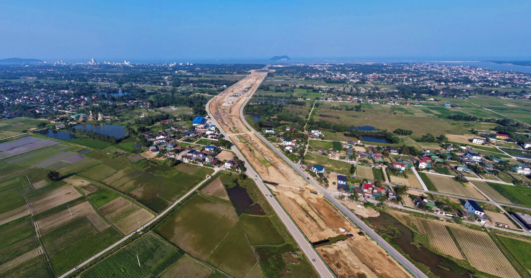 Ba năm bứt tốc, nơi này vươn lên top đầu hút vốn ngoại với nhiều &amp;apos;đại bàng&amp;apos;