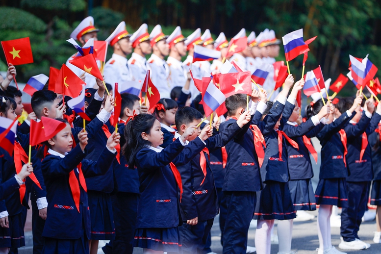 Thủ tướng Phạm Minh Chính chủ trì lễ đón Thủ tướng Liên bang Nga thăm chính thức Việt Nam- Ảnh 6.