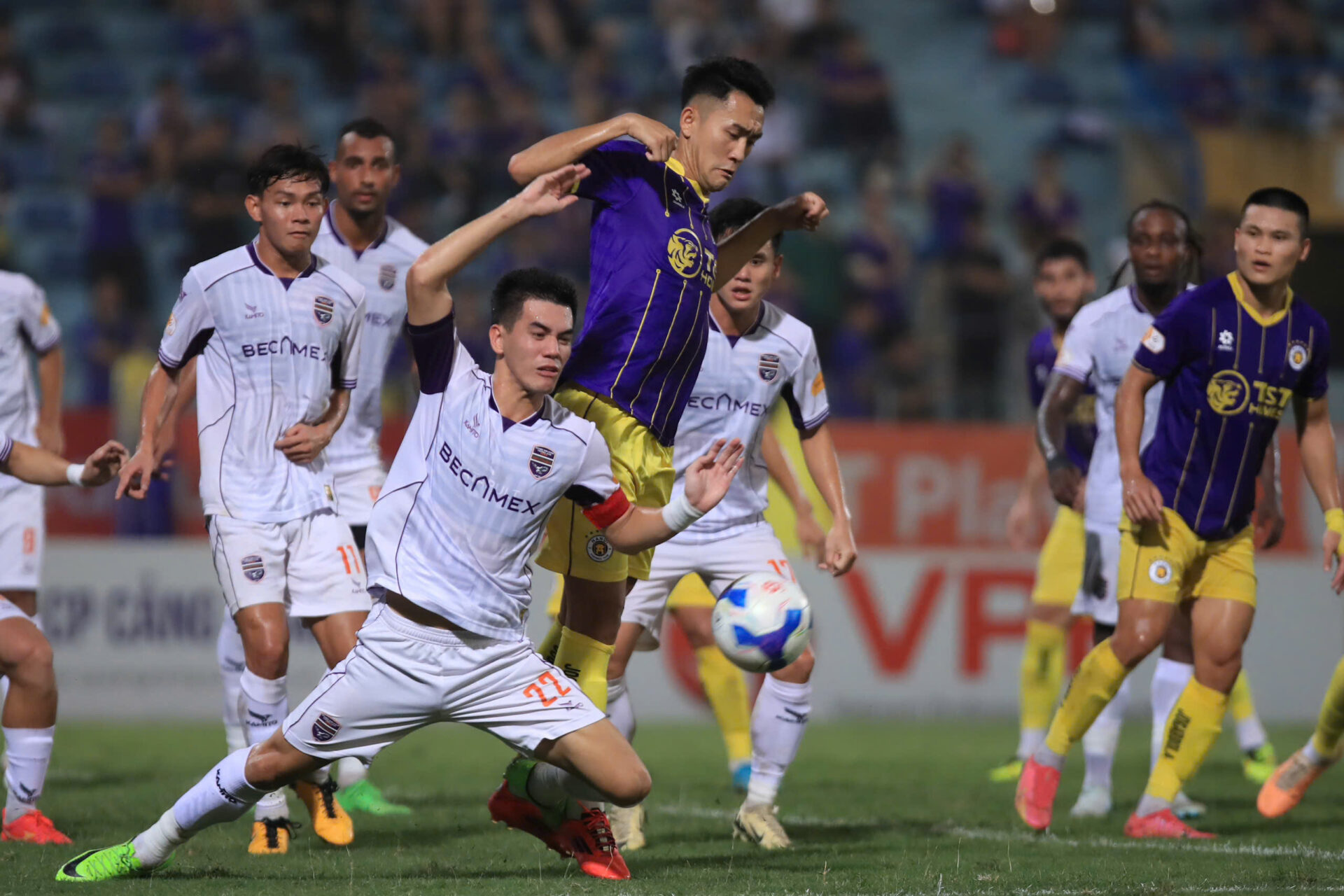 Dự đoán kết quả V-League hôm nay: HAGL khó thắng, CLB Bình Dương dễ hòa- Ảnh 2.