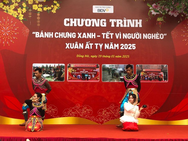 Xuân ấm áp từ chương trình "Bánh chưng xanh - Tết vì người nghèo" - Ảnh 2.