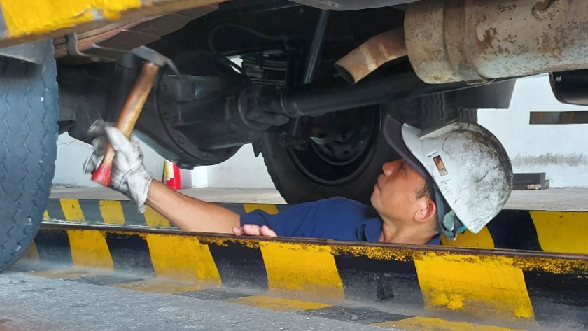 Bac Lieu: A bírságtól tartva az emberek előre regisztrálják járműveiket - 2. kép. Bạc Liêu: Sợ dính phạt nguội, người dân chủ động đăng kiểm trước hạn- Ảnh 2.