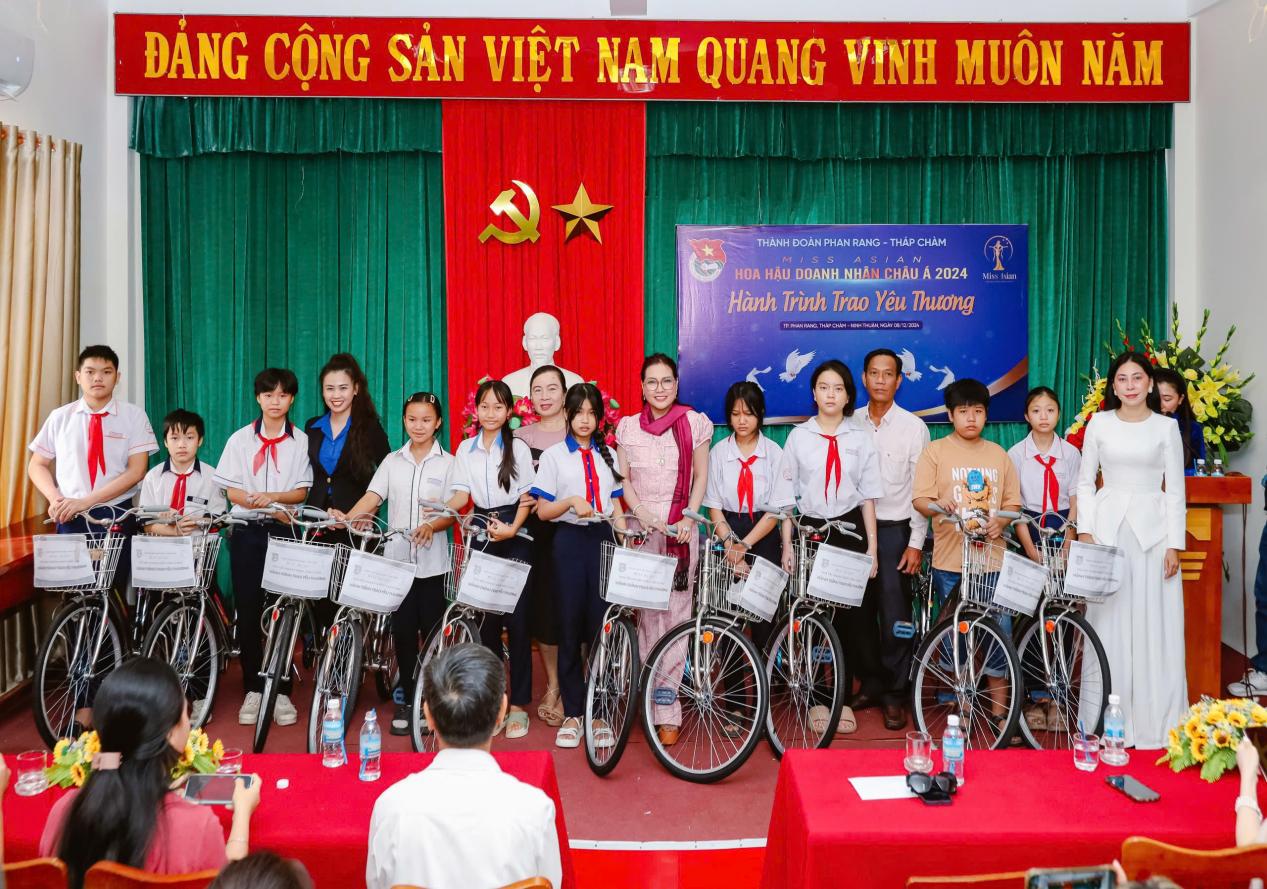 chung ket hoa hau doanh nhan viet nam 2025 se dien ra tai hung yen tan hoa hau se nhan duoc giai thuong can ho hinh 6