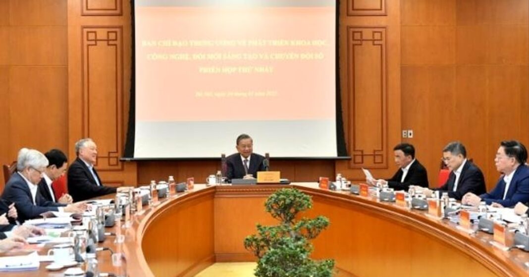Phiên họp thứ nhất Ban Chỉ đạo Trung ương về phát triển khoa học, công nghệ, đổi mới sáng tạo và chuyển đổi số