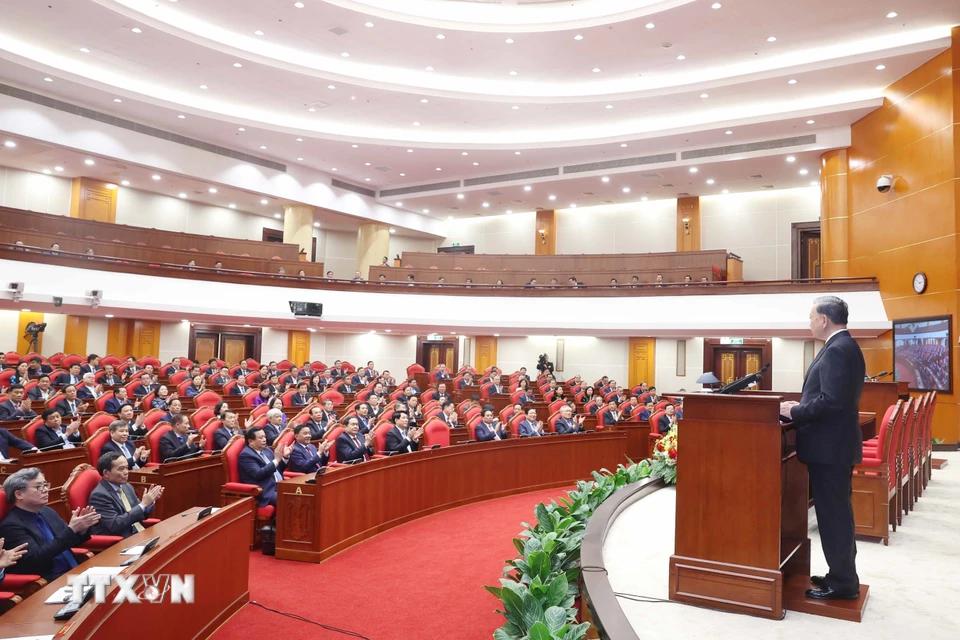 Tổng Biacute; thư Tocirc; Lacirc;m phaacute;t biểu bế mạc Hội nghị Ban Chấp hagrave;nh Trung ương Đảng khoaacute; XIII