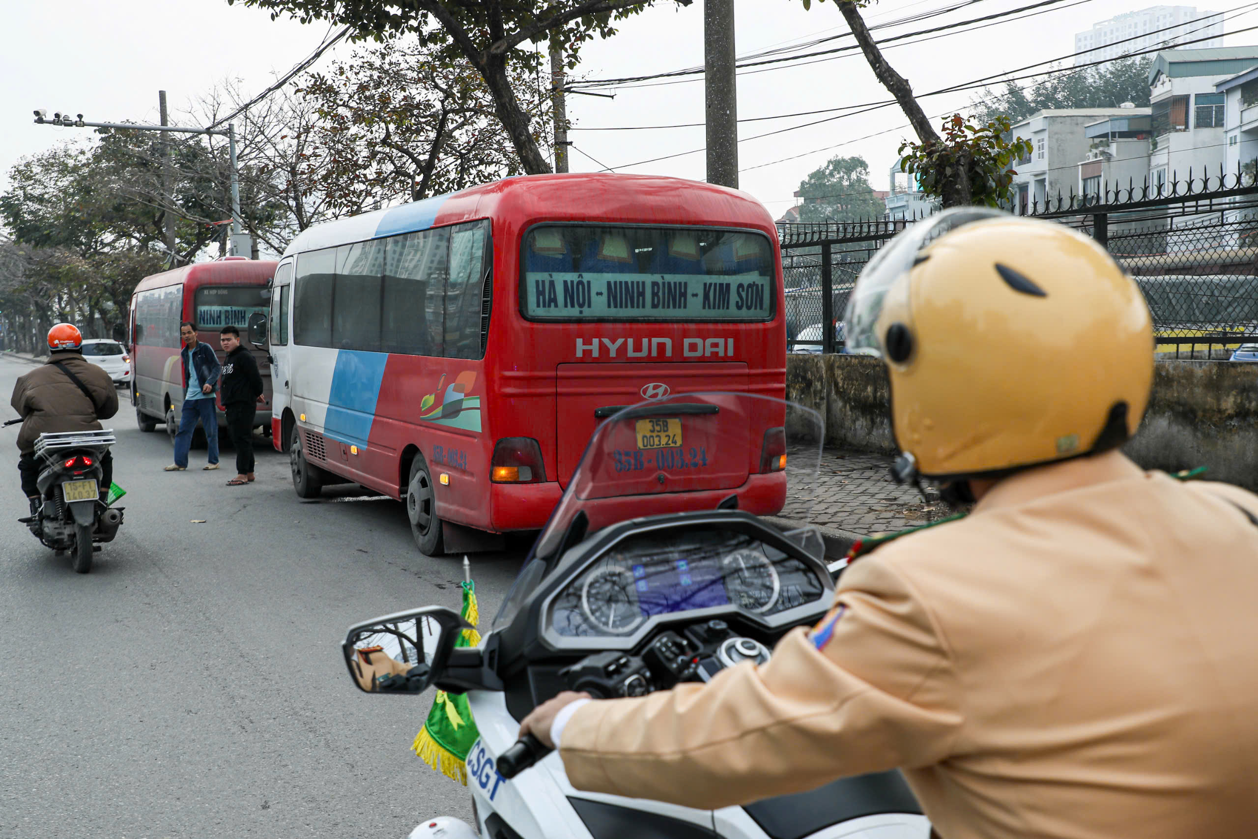 Hà Nội: Tạm thời cho ô tô đi vào làn khẩn cấp đường Vành đai 3 trên cao- Ảnh 2.