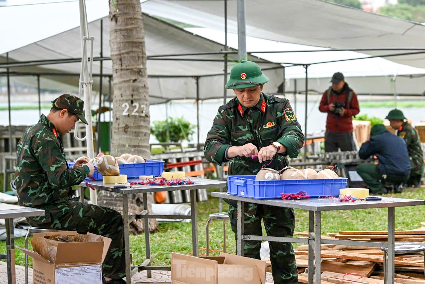 Hà Nội: Các trận địa pháo hoa sẵn sàng khai hỏa đêm giao thừa ảnh 10