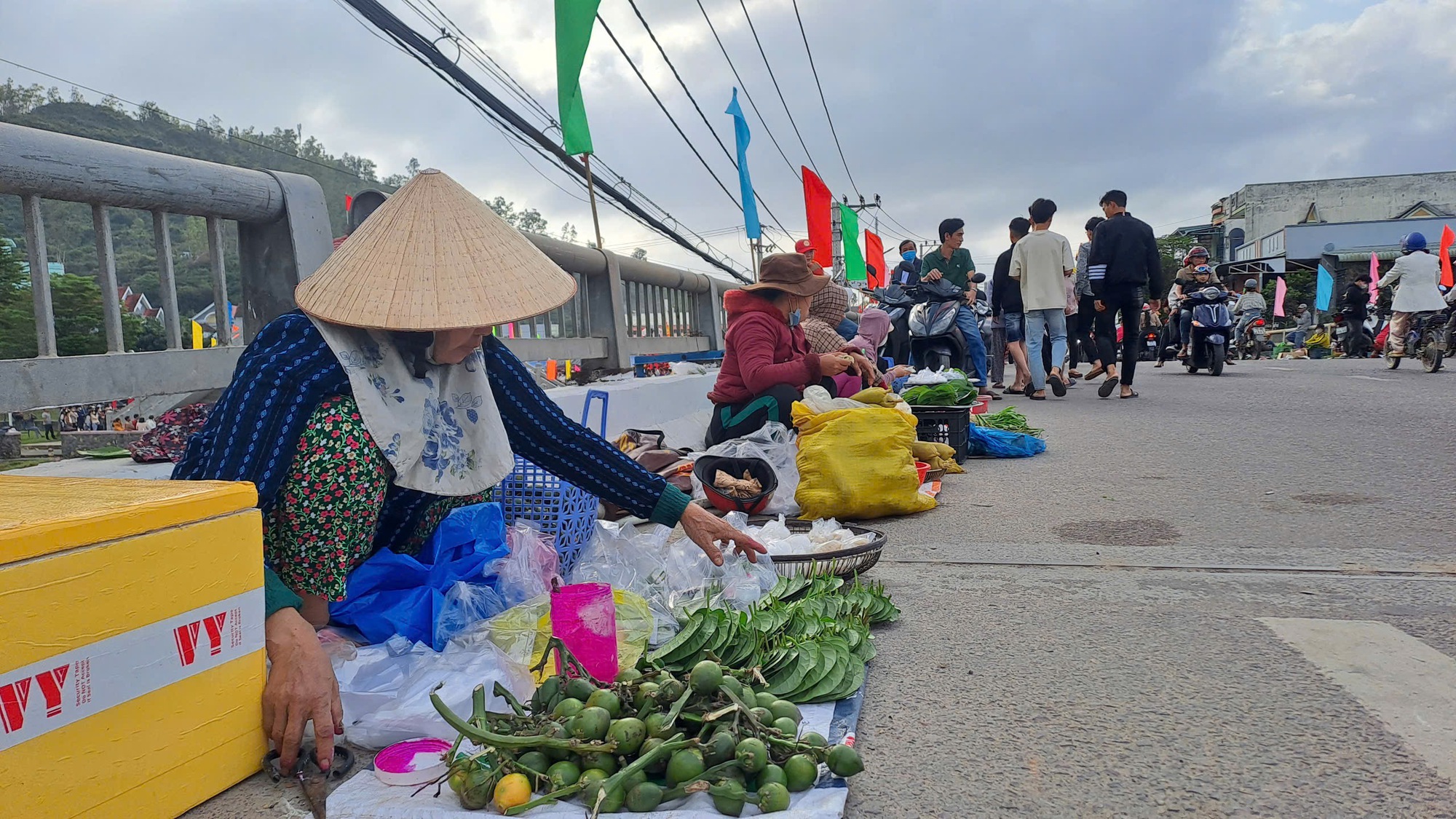 Phiên chợ 