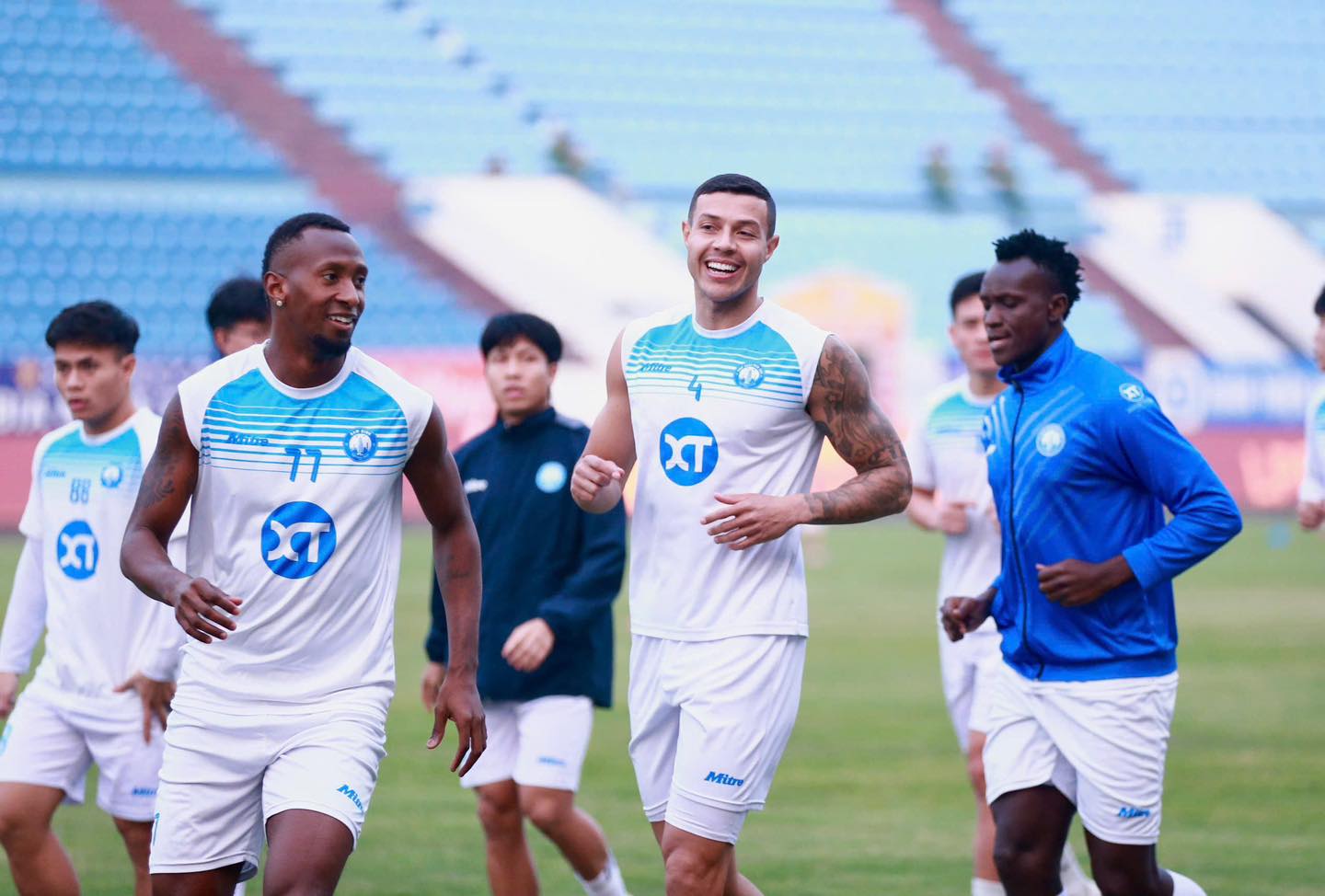 Đương kim vô địch V-League hội quân ngay mùng 2 Tết: Giải bài toán Xuân Son- Ảnh 2.