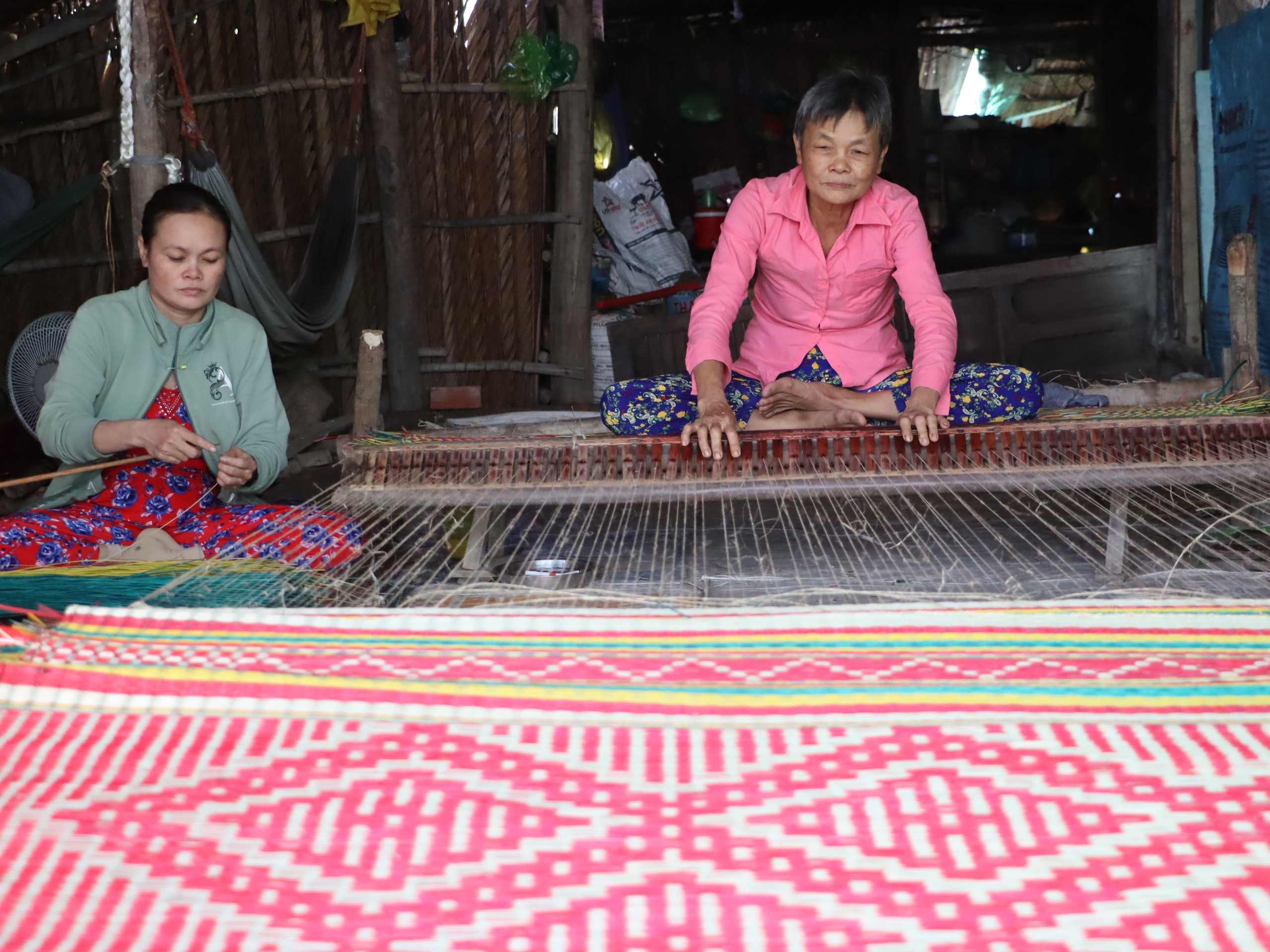 Những người thợ dệt chiếu cuối cùng ở Cà Mau- Ảnh 6.