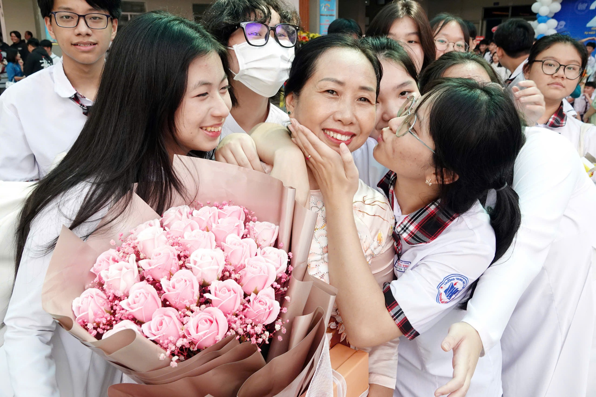 'Mùng ba tết thầy' và đạo thầy trò- Ảnh 3. 'Mùng ba tết thầy' và đạo thầy trò- Ảnh 3.