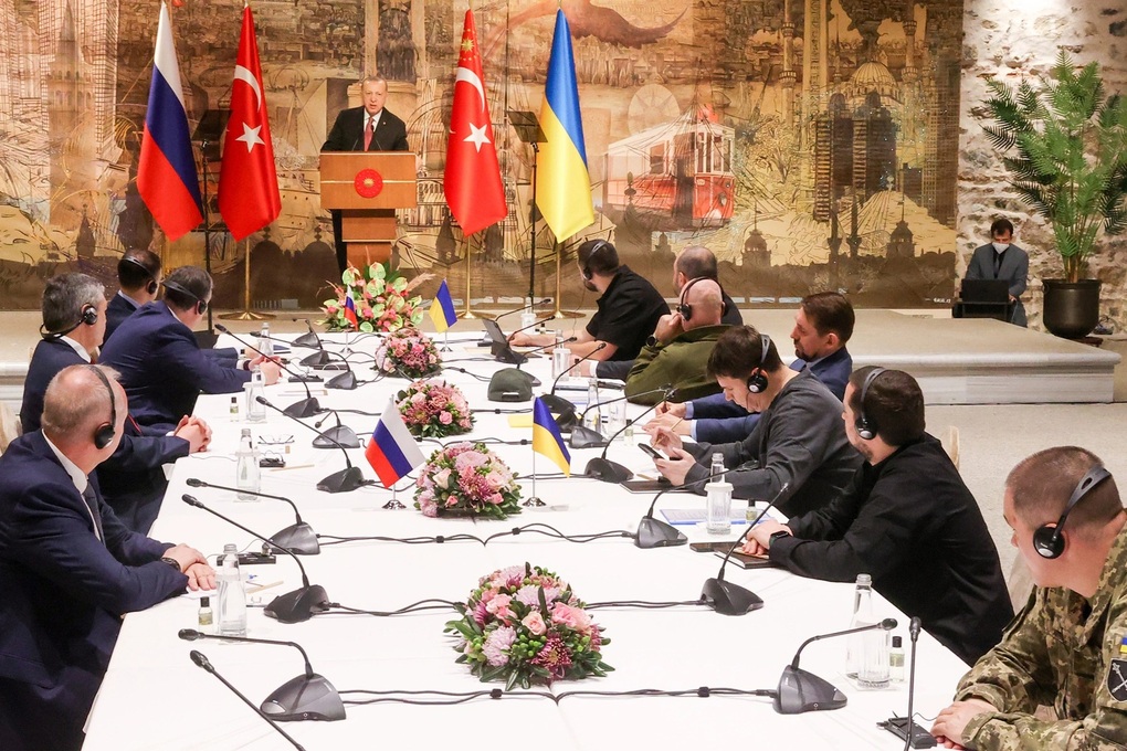 Ukraine muốn một cuộc đàm phán 4 bên để chấm dứt xung đột với Nga - 1 Ukraine muốn một cuộc đàm phán 4 bên để chấm dứt xung đột với Nga - 1