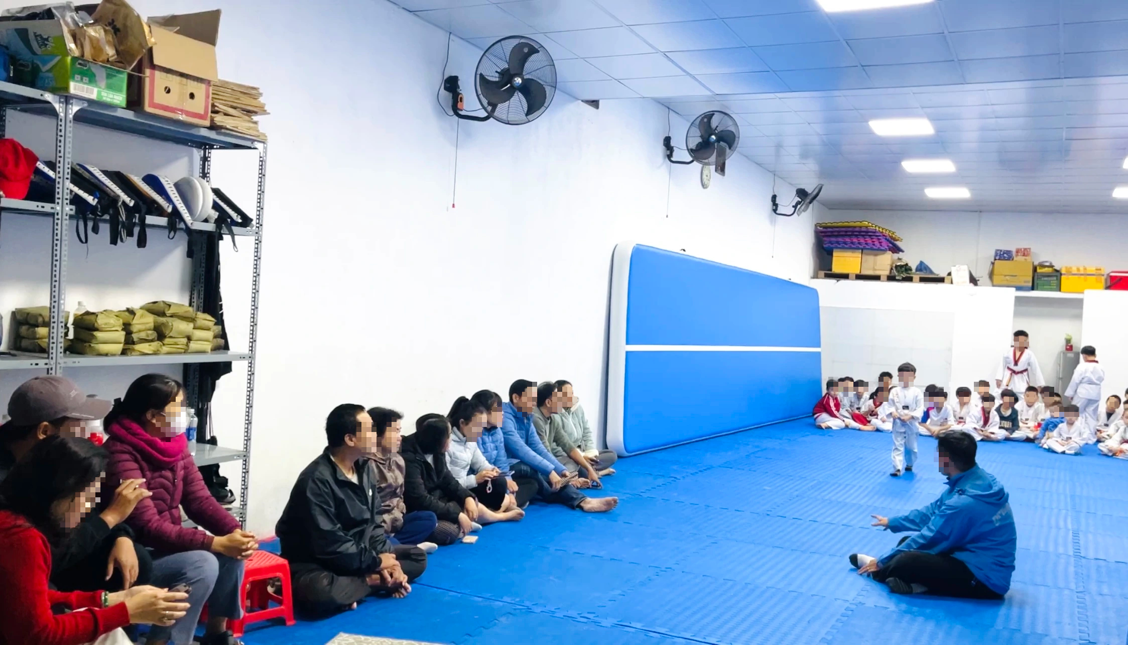 HLV taekwondo bị tố đánh võ sinh: CLB vi phạm hành chính vì chưa có giấy phép hoạt động- Ảnh 1.