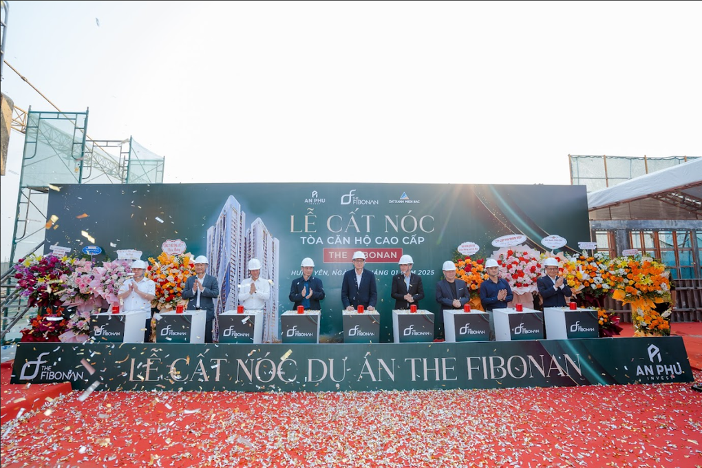 Cất nóc tòa căn hộ cao cấp The Fibonan - 1