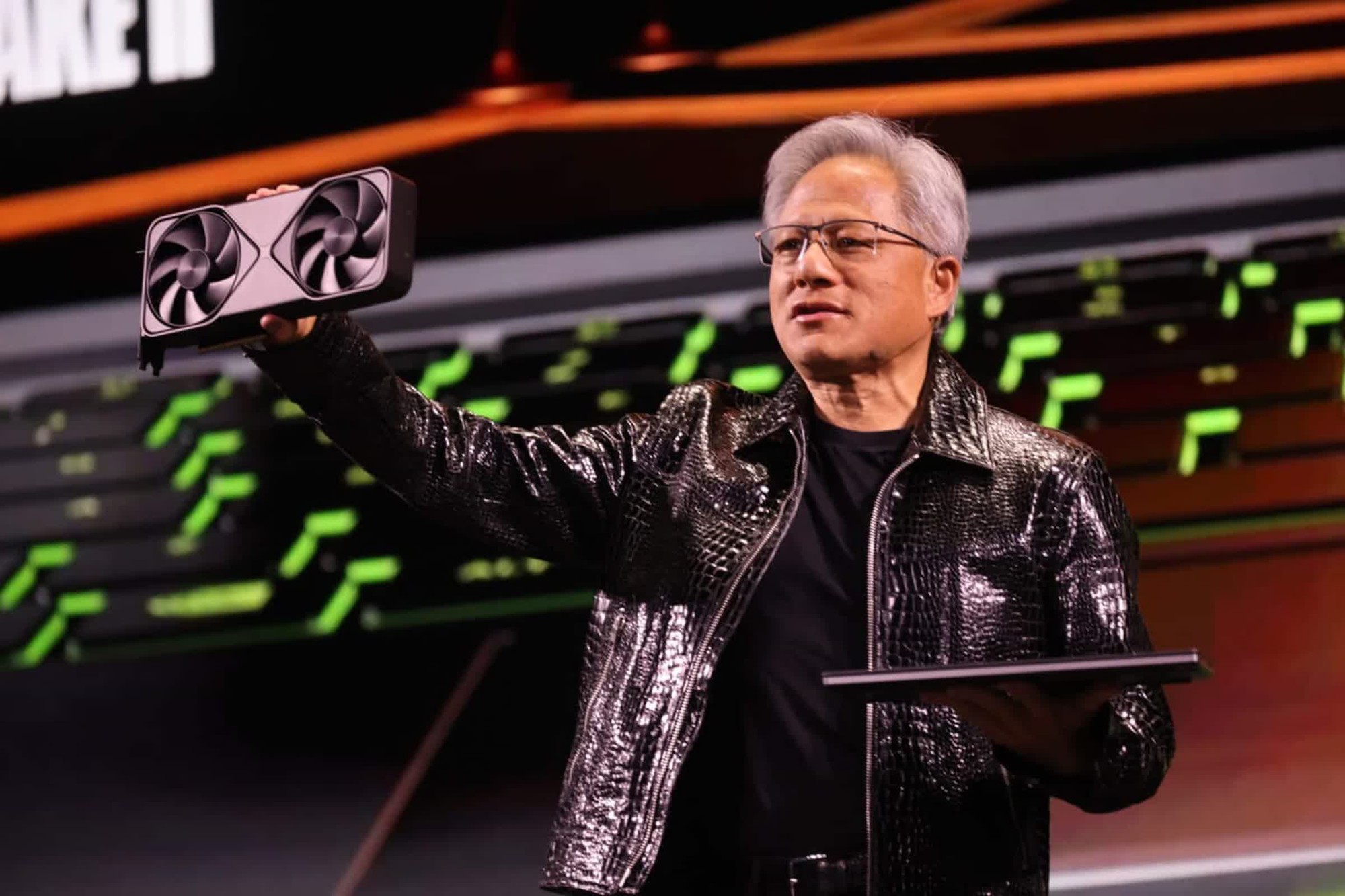 Chip AI của Nvidia phá vỡ định luật Moore- Ảnh 1.