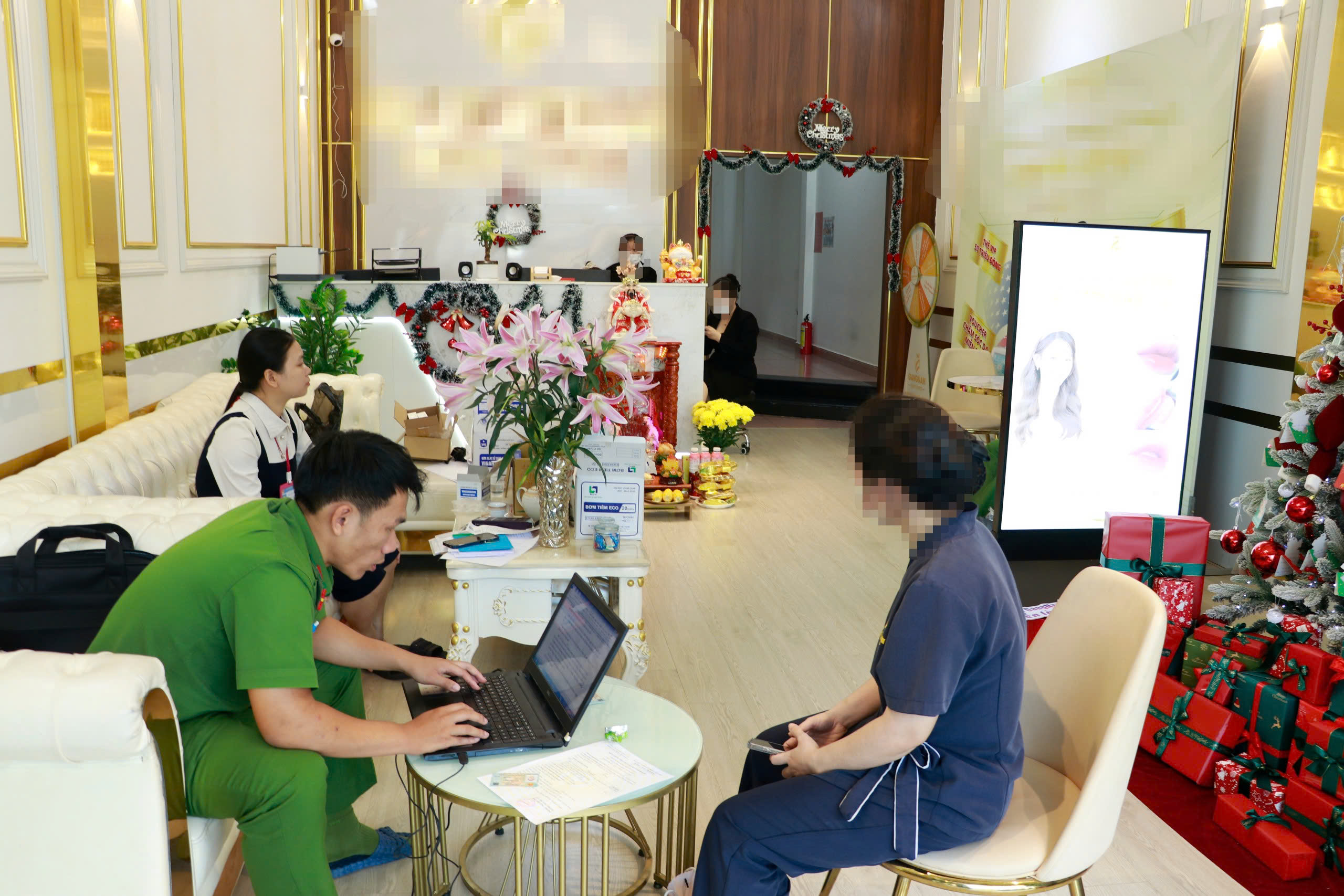 Bình Phước: Đình chỉ và xử phạt 3 thẩm mỹ viện hoạt động 'chui'- Ảnh 1. Bình Phước: Đình chỉ và xử phạt 3 thẩm mỹ viện hoạt động 'chui'- Ảnh 1.