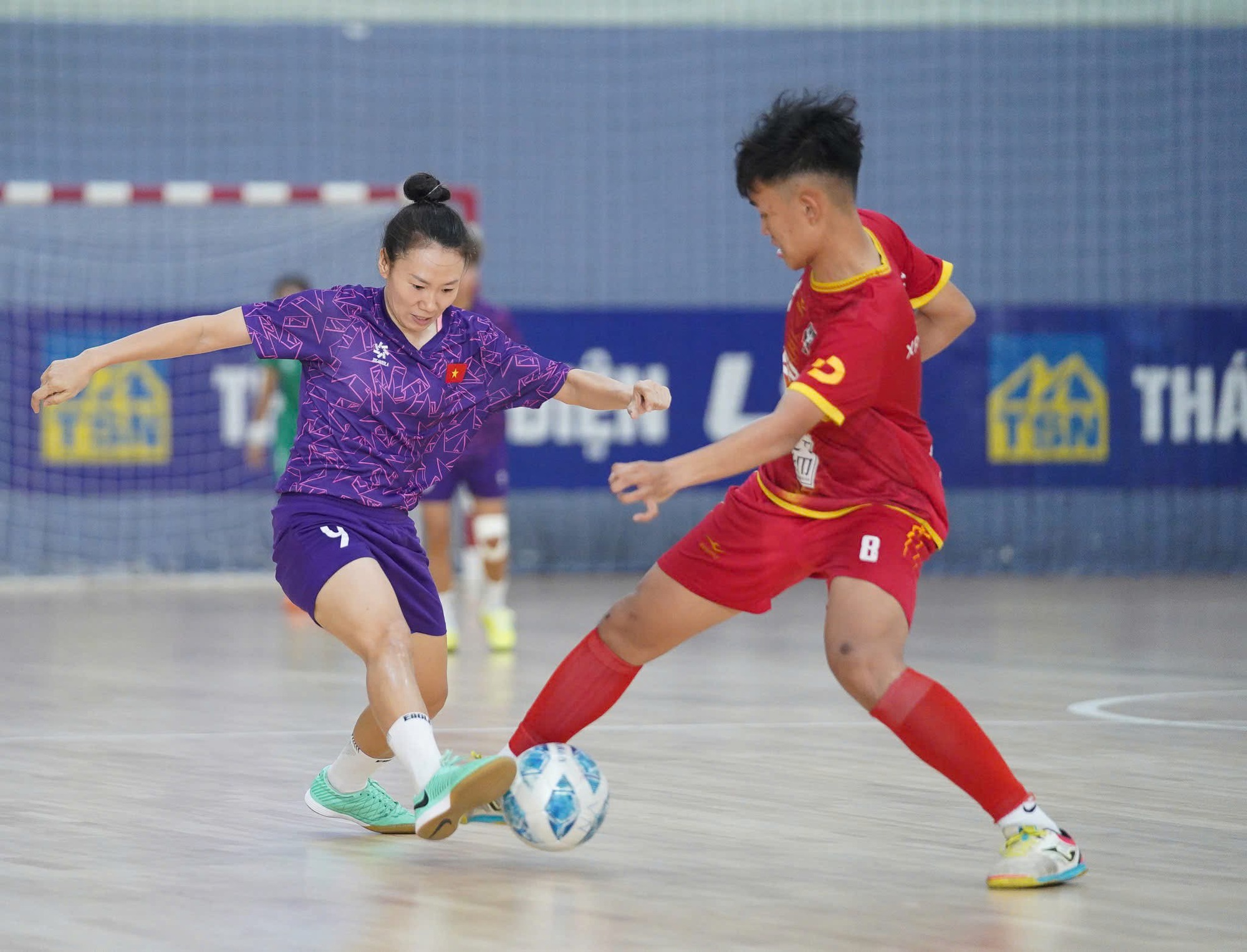 Đội tuyển futsal nữ Việt Nam đặt mục tiêu đánh bại chủ nhà Myanmar- Ảnh 2.