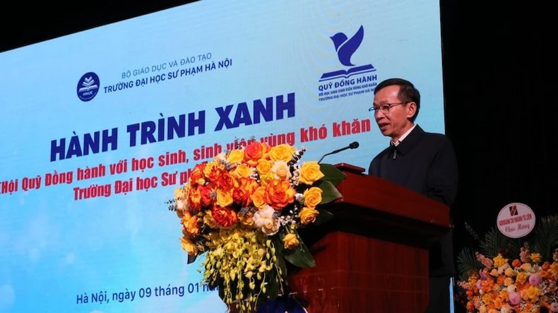 Đồng hành với học sinh, sinh viên vùng khó khăn ảnh 1