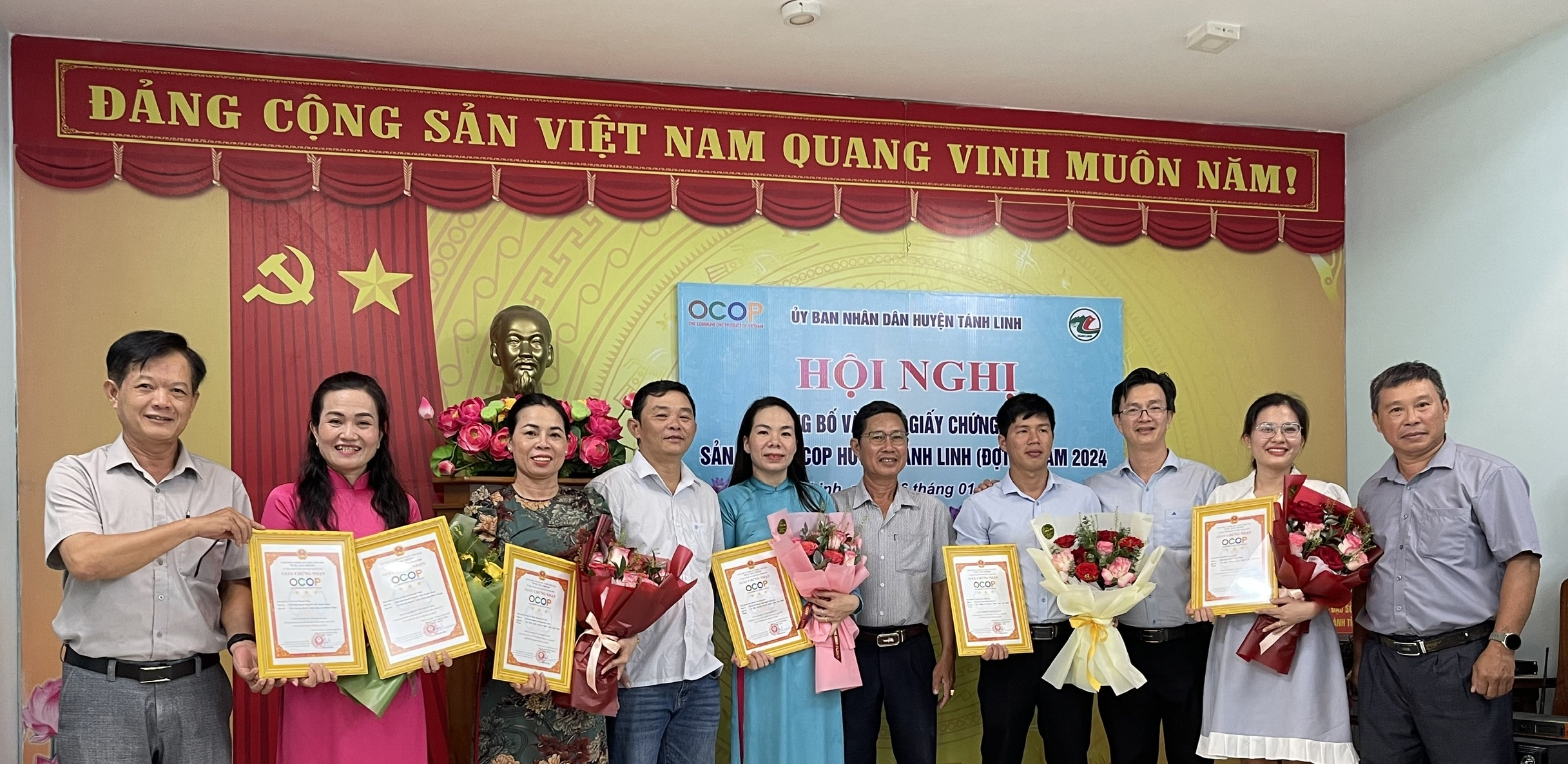 Chả cá thát lát bên dòng sông La Nga và hạt điều rang muối miền núi Tánh Linh đạt sao OCOP ở Bình Thuận - Ảnh 1.