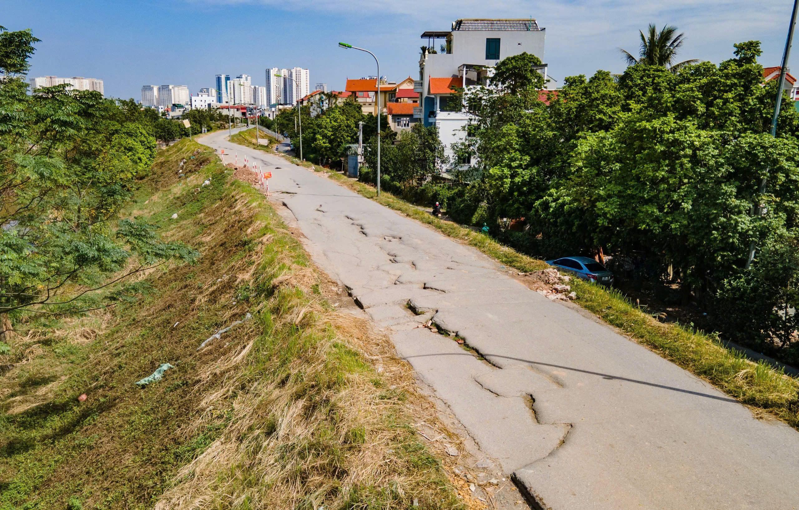 Hoàn thành nâng cấp đê Yên Nghĩa trong năm 2025- Ảnh 1.