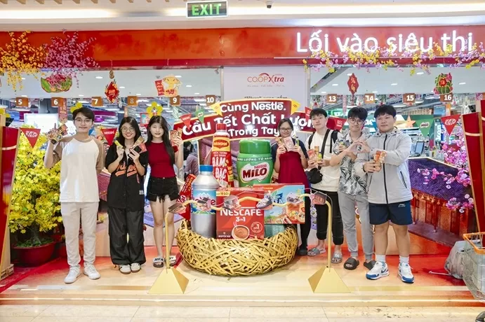 Hơn 70.000 gia đình Việt cùng Nestlé 'Cầu Tết chất lượng' trong tay