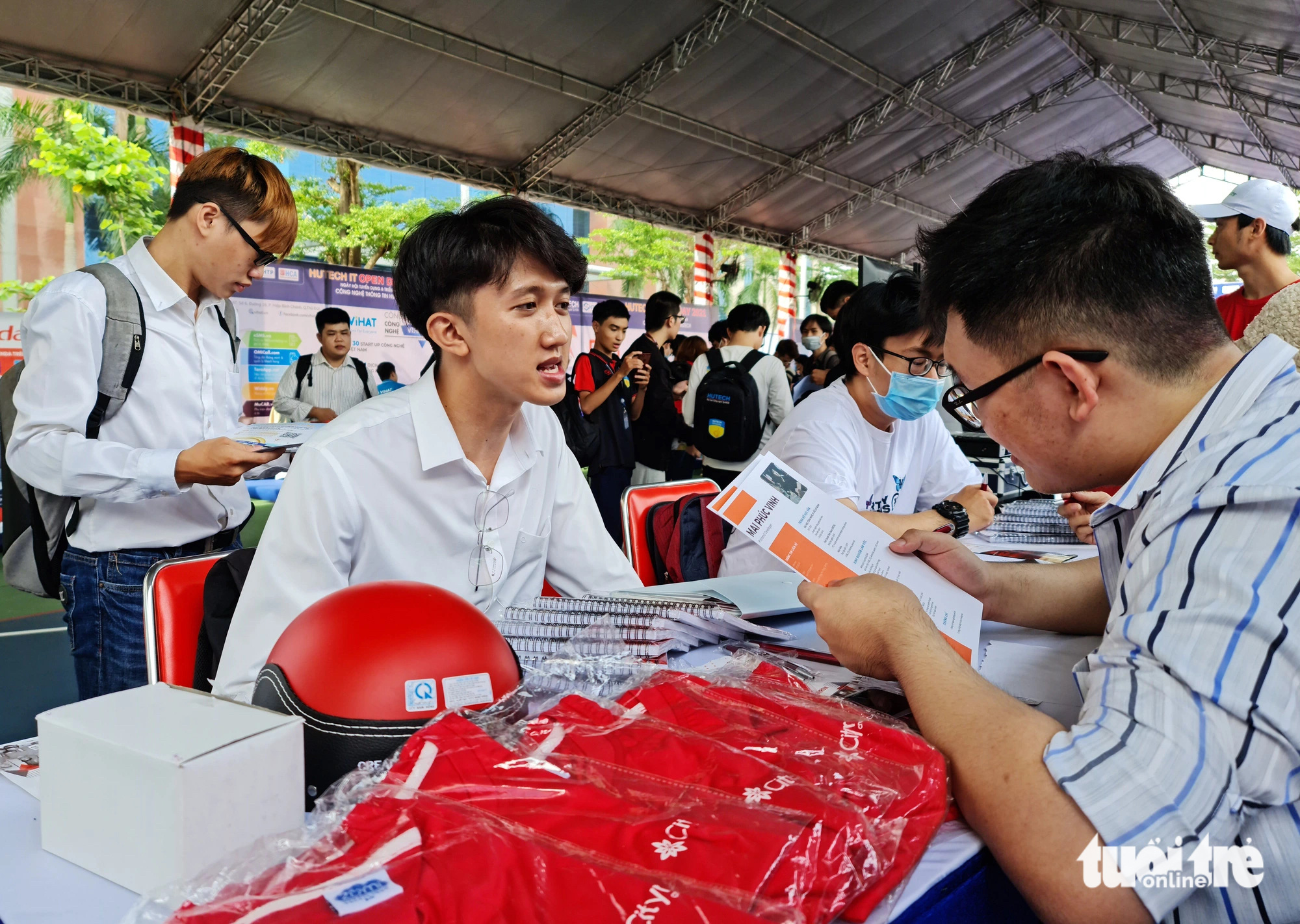 Làn sóng 'sa thải âm thầm' tăng cao dịp cuối năm - Ảnh 1.