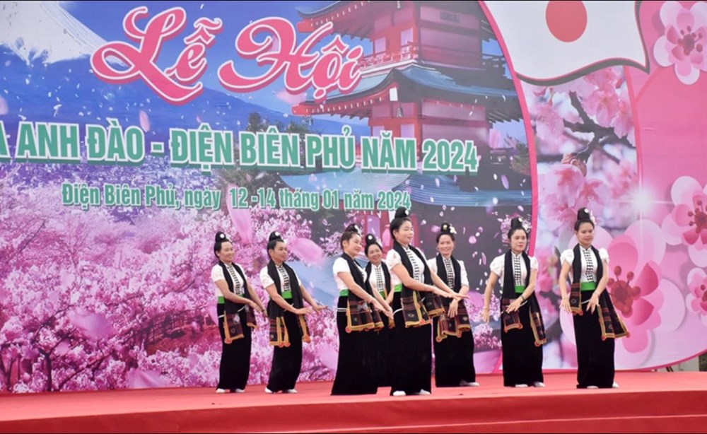 le hoi hoa anh dao dien bien phu 2025 co nhieu hoat dong hap dan hinh 1