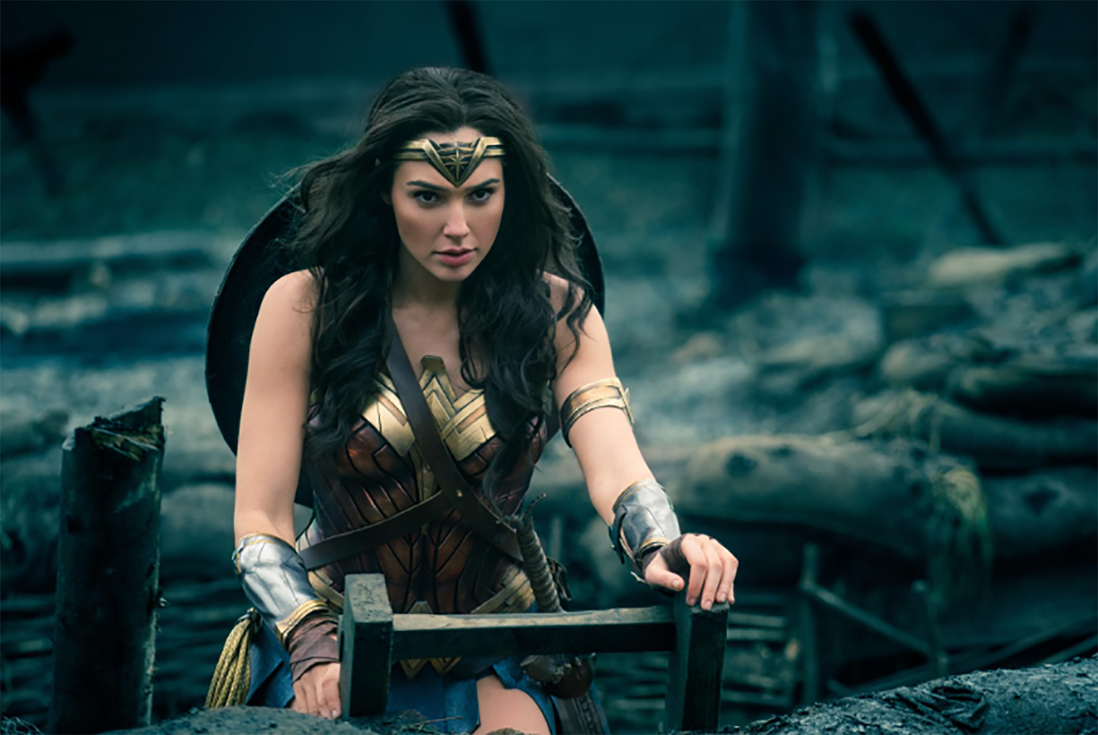 Ngôi sao 'Wonder Woman' Gal Gadot tiết lộ từng phải phẫu thuật não khẩn cấp- Ảnh 1.