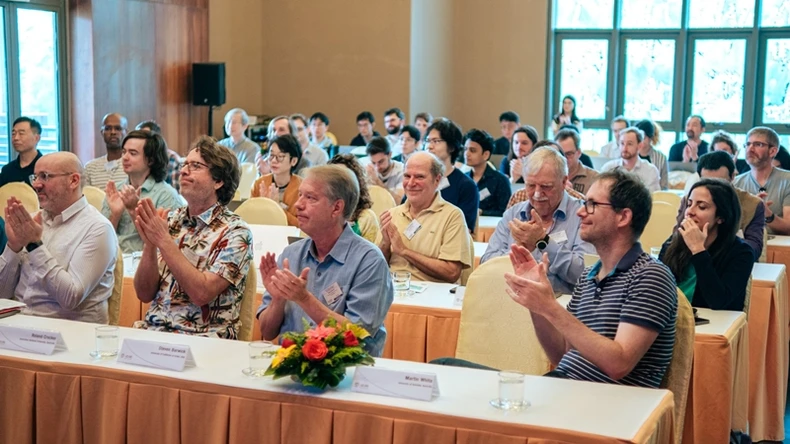 Nơi lý thuyết gặp thực nghiệm trong Vật lý thiên văn và Vũ trụ học ảnh 1