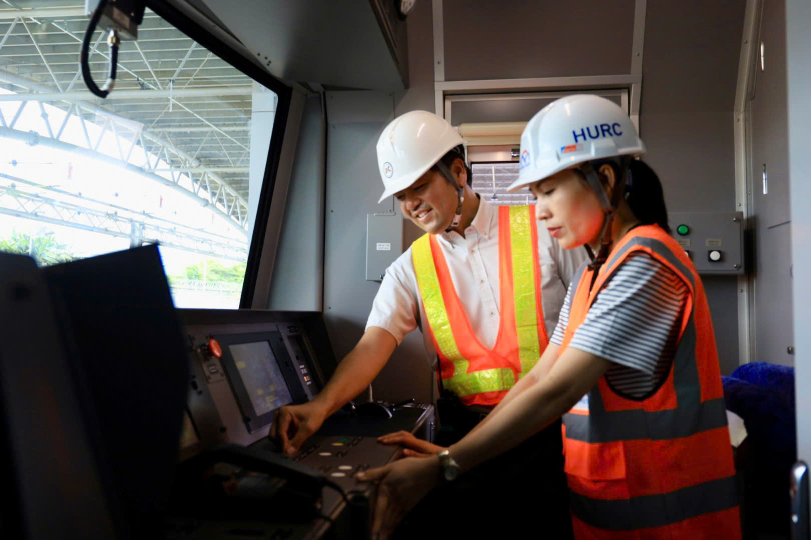 Sinh viên ngành nào dễ tham gia vận hành metro?- Ảnh 1.