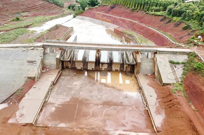 Dự án đập thủy lợi Đắk N'ting do Ban Quản lý các dự án đầu tư xây dựng tỉnh Đắk Nông làm chủ đầu tư.