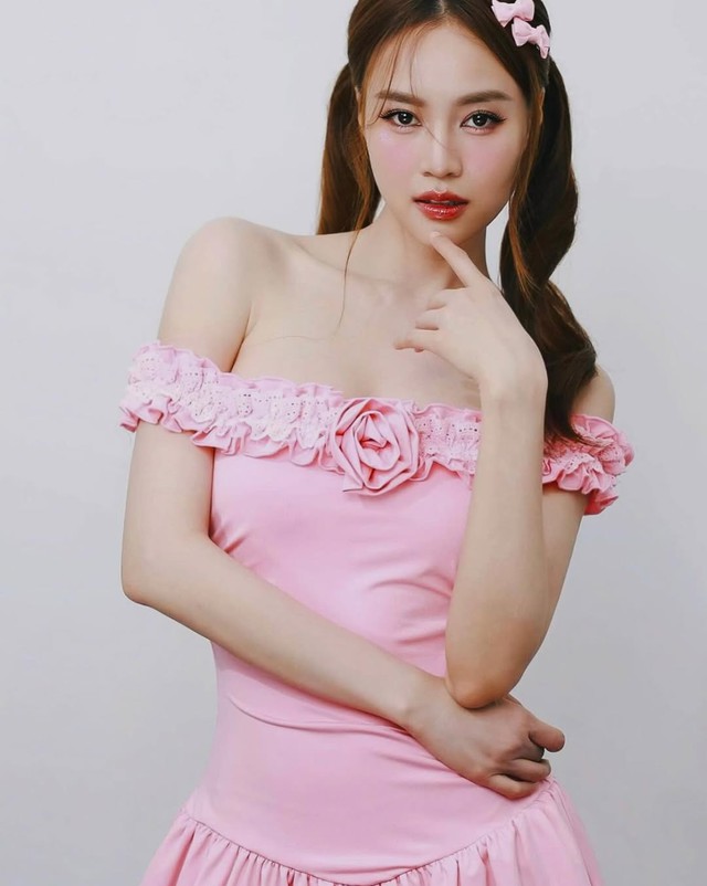Thêm phần ngọt ngào với sắc hồng ngày xuân- Ảnh 1. Thêm phần ngọt ngào với sắc hồng ngày xuân- Ảnh 1.