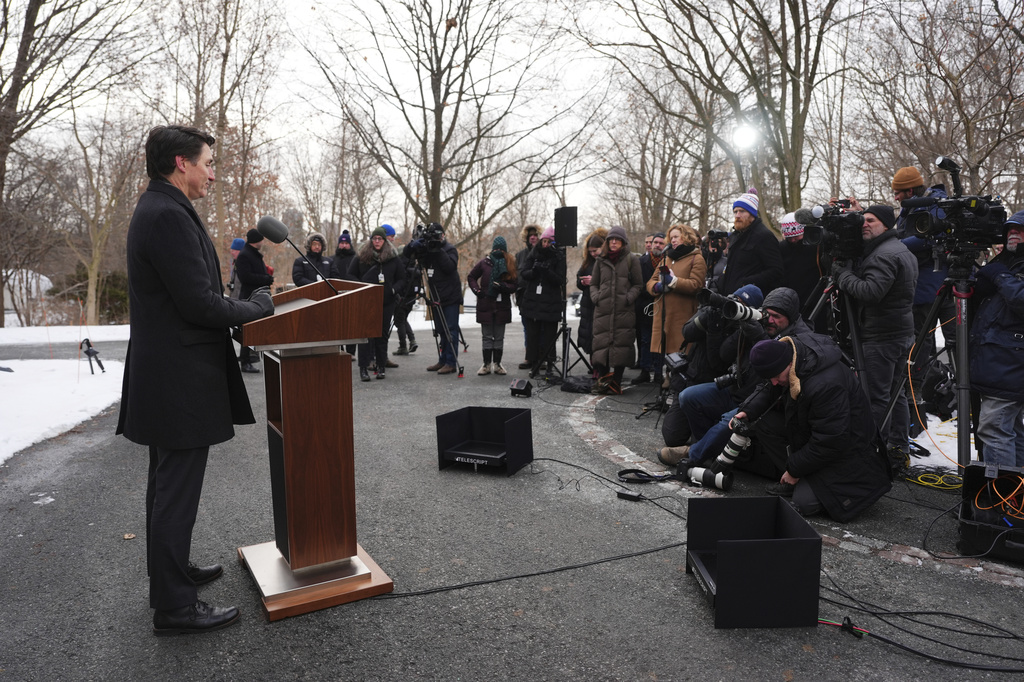 thu tuong canada justin trudeau tuyen bo se tu chuc hinh 1