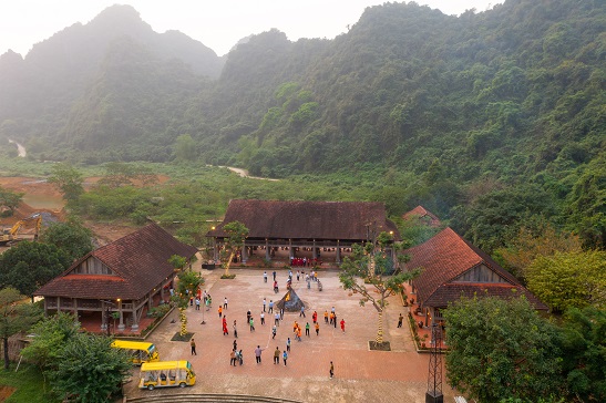 Thung Ui xưa là hành cung Hoa Lư, nằm ở phía tây kinh đô nên được Vua Đinh Tiên Hoàng lập Đàn Xã Tắc tại đây để tế trời đất cầu quốc thái dân an, mùa màng bội thu. Ảnh: Diệu Anh