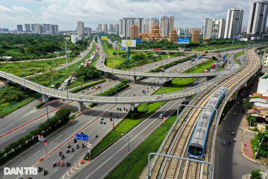 Chủ tịch TPHCM nói về việc Vingroup muốn đầu tư metro tới Cần Giờ - 4