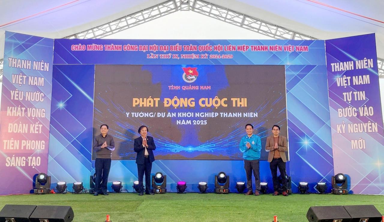 Trưng bày hơn 100 sản phẩm khởi nghiệp, sản phẩm OCOP của thanh niên