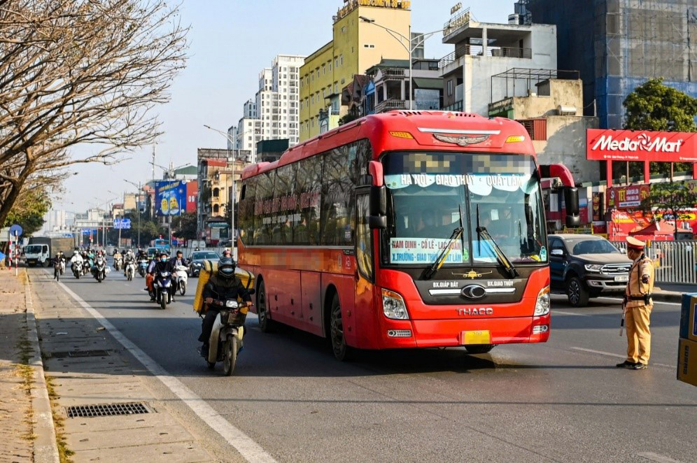 CSGT Hà Nội khuyến cáo người dân cách tránh ùn tắc khi đi lại sau Tết- Ảnh 3.