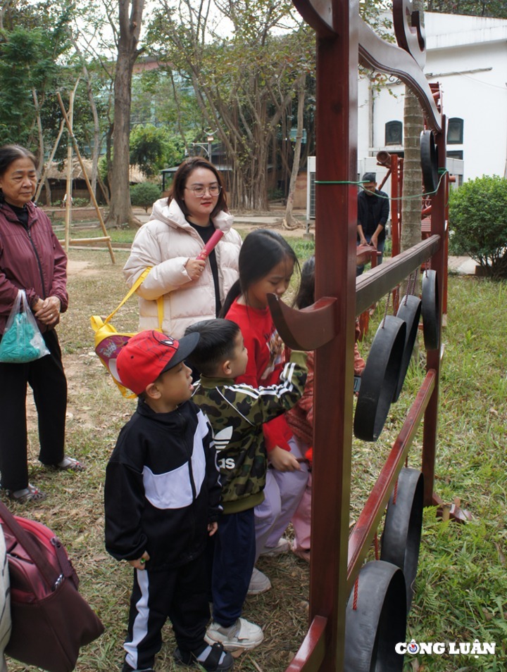 kham pha sac thai van hoa muong trong ngay xuan at ty hinh 5