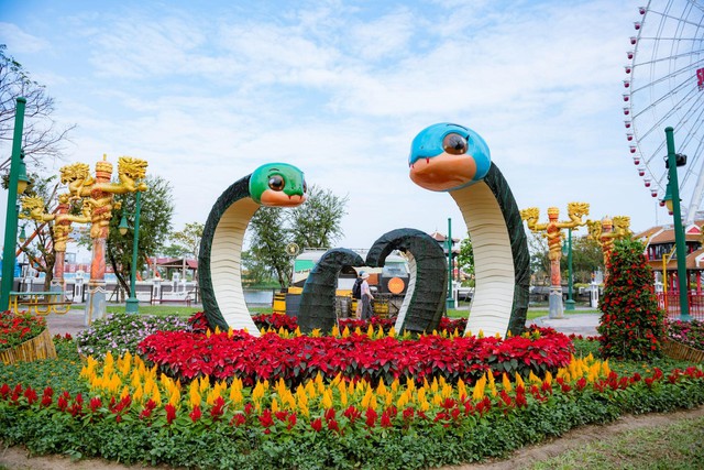 Hàng ngàn du khách du xuân tại “thánh địa giải trí” của Đà Nẵng - Ảnh 5. Hàng ngàn du khách du xuân tại “thánh địa giải trí” của Đà Nẵng - Ảnh 5.