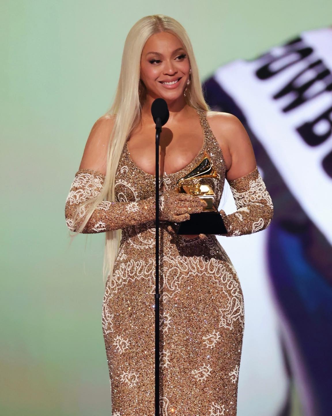 Grammy lần thứ 67- 2025: Beyoncé lập kỳ tích, The Beatles tái xuất ngoạn mục- Ảnh 4.