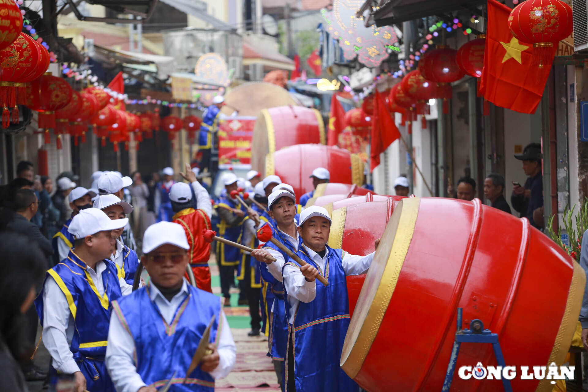 lang la phu trai chieu hoa dai 3km ruoc thanh thanh hoang lang di qua hinh 6