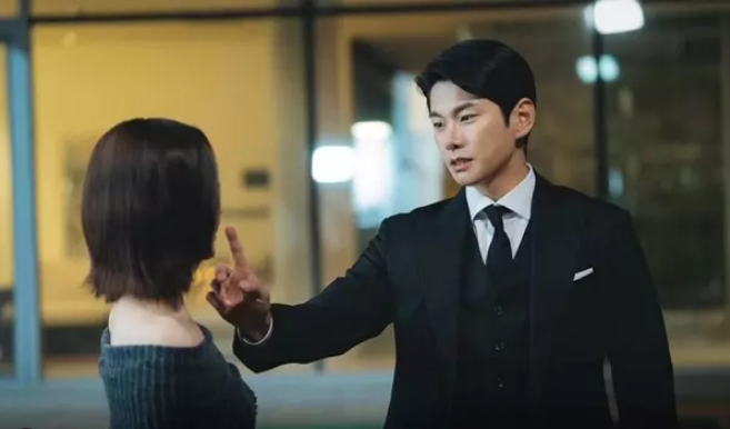 Không chê bạn trai nghèo, đồng cam cộng khổ suốt 4 năm, nhưng khi làm thủ tục kết hôn cô gái kiên quyết hủy hôn ngay lập tức - Ảnh 2. Không chê bạn trai nghèo, đồng cam cộng khổ suốt 4 năm, nhưng khi làm thủ tục kết hôn cô gái kiên quyết hủy hôn ngay lập tức - Ảnh 2.