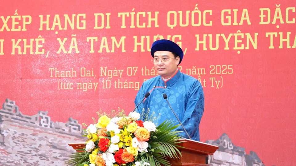 Chủ tịch UBND huyện Thanh Oai Bùi Văn Sáng Phát biểu tại buổi lễ. 