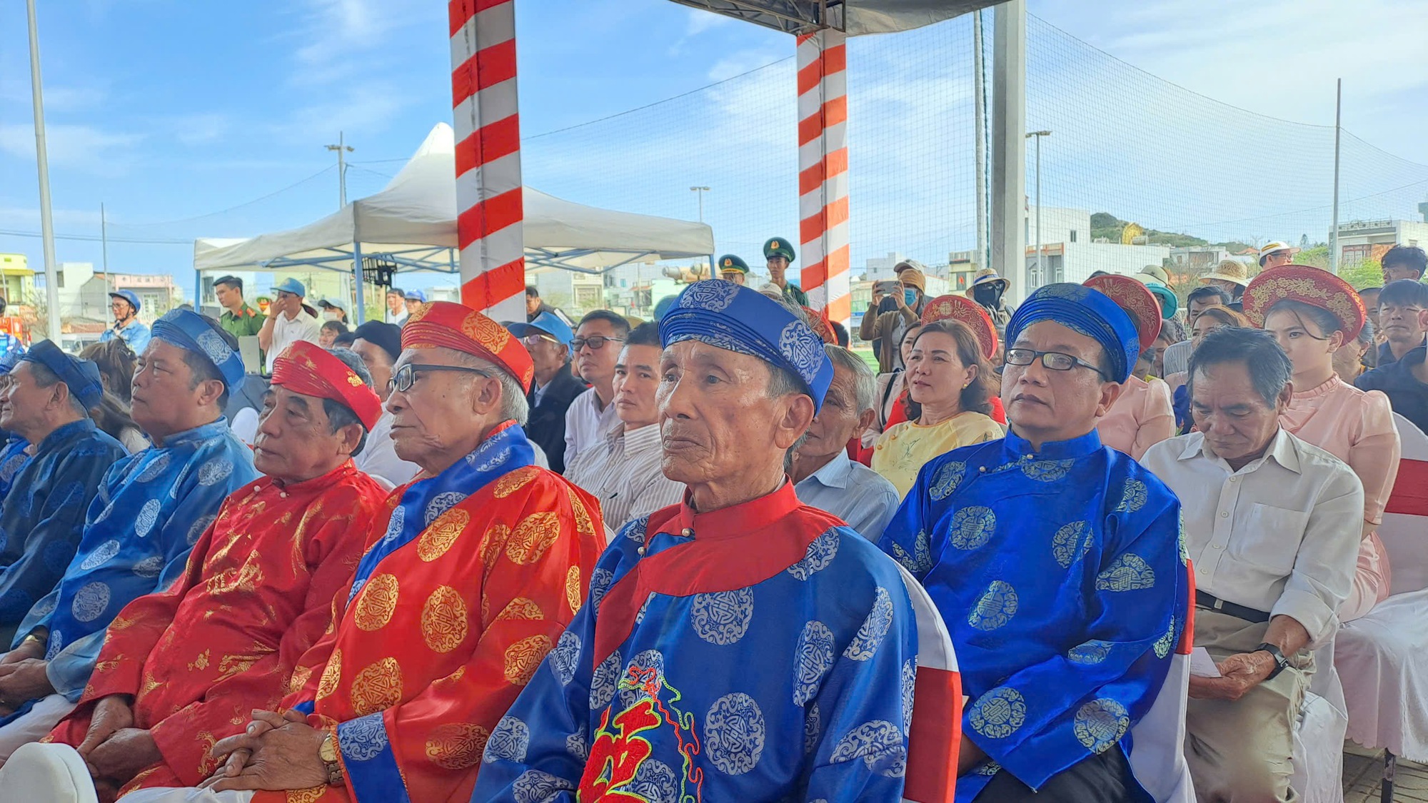 Lễ hội cầu ngư vạn đầm Xương Lý của một làng chài ở Bình Định đón nhận vinh dự “đặc biệt”- Ảnh 2.