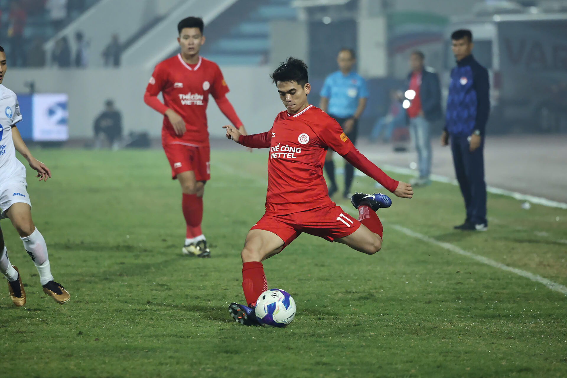 Lịch thi đấu vòng 12 V-League: Thêm ngọn núi lớn chờ HAGL chinh phục- Ảnh 2.