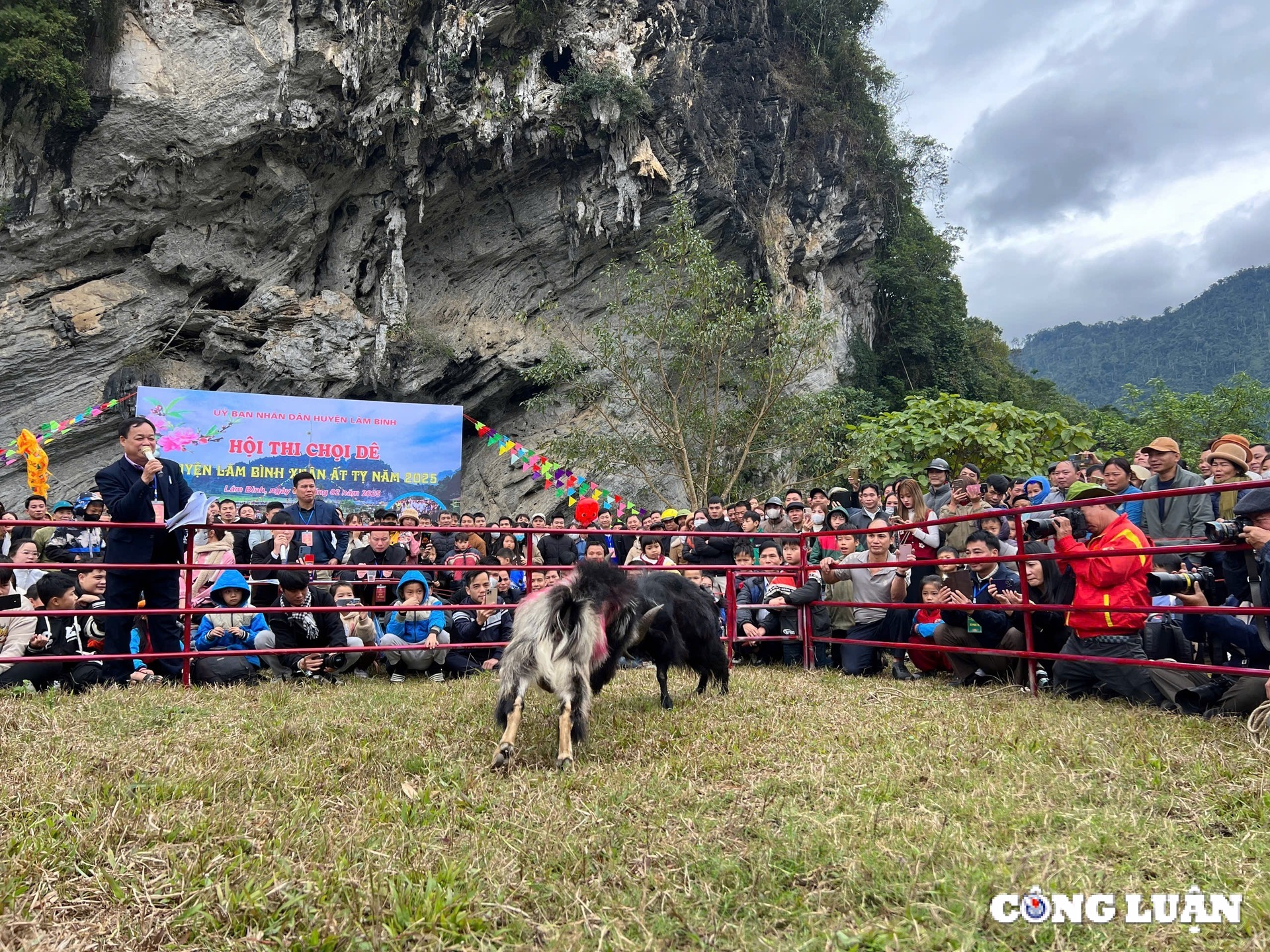 tuyen quang man nhan hoi thi choi de tai lam binh hinh 5