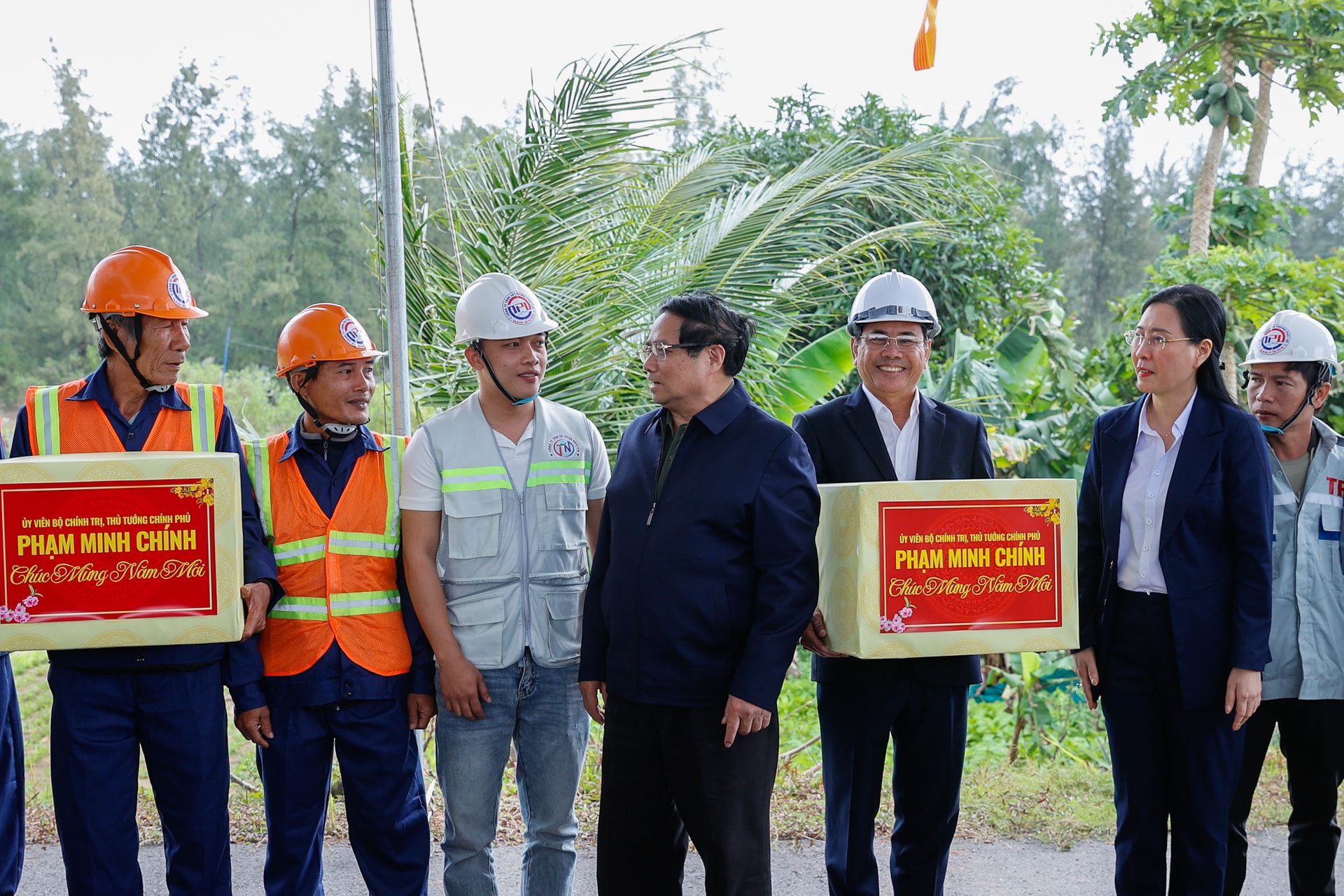 Thủ tướng: Hoàn thành cao tốc Quảng Ngãi - Bình Định trong năm nay- Ảnh 9.