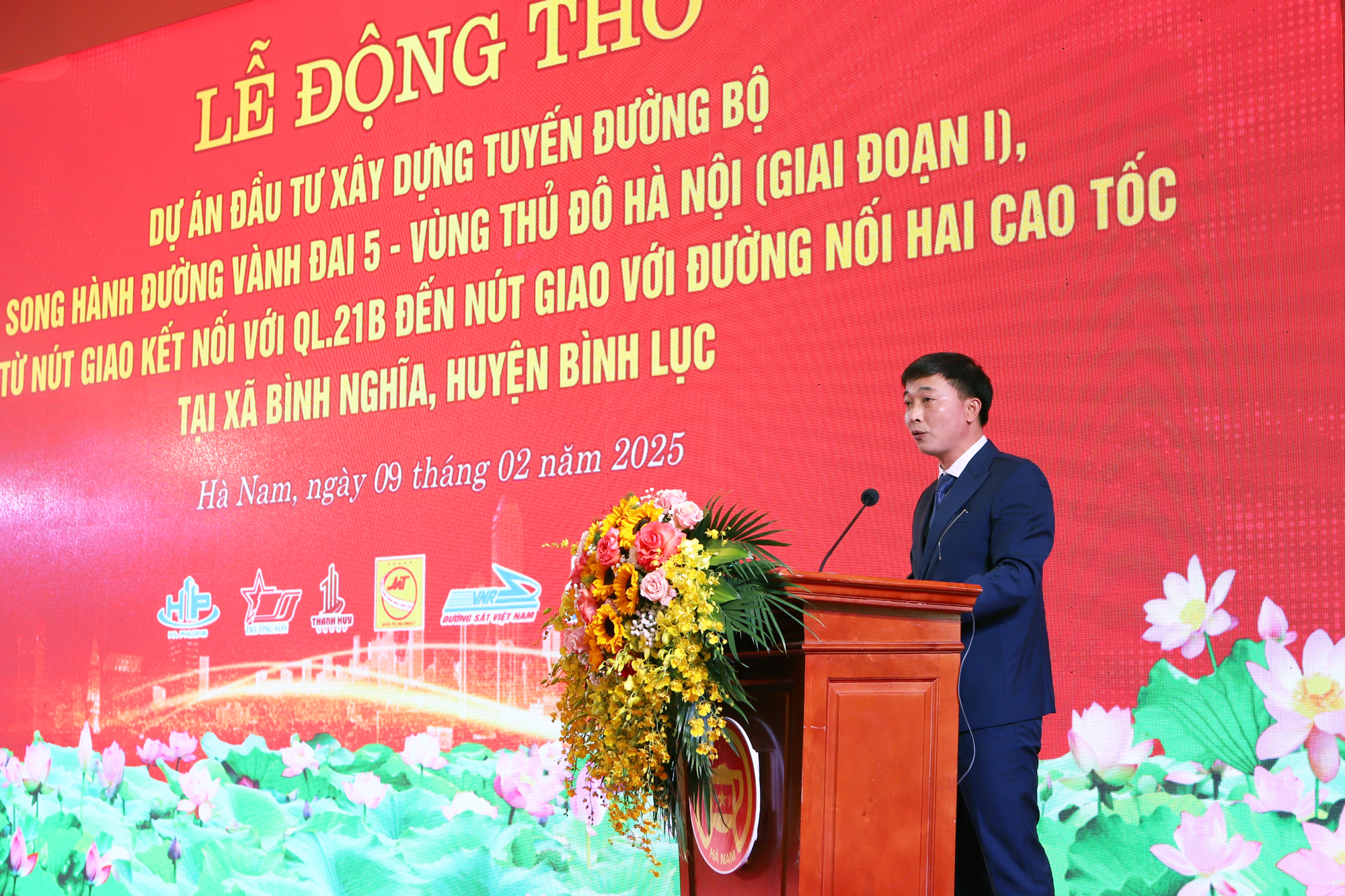 Động thổ dự án đường song hành Vành đai 5 qua Hà Nam trị giá 1.500 tỷ- Ảnh 2. Động thổ dự án đường song hành Vành đai 5 qua Hà Nam trị giá 1.500 tỷ- Ảnh 2.