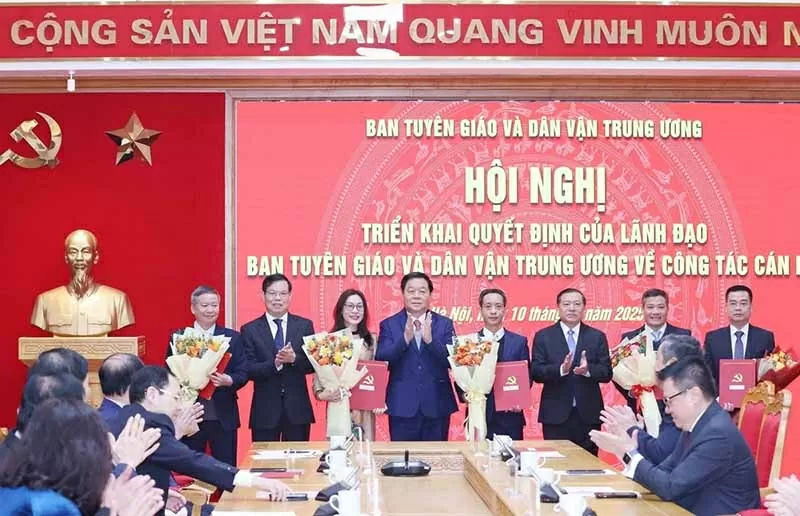 Ban Tuyên giáo và Dân vận Trung ương triển khai các quyết định về công tác cán bộ